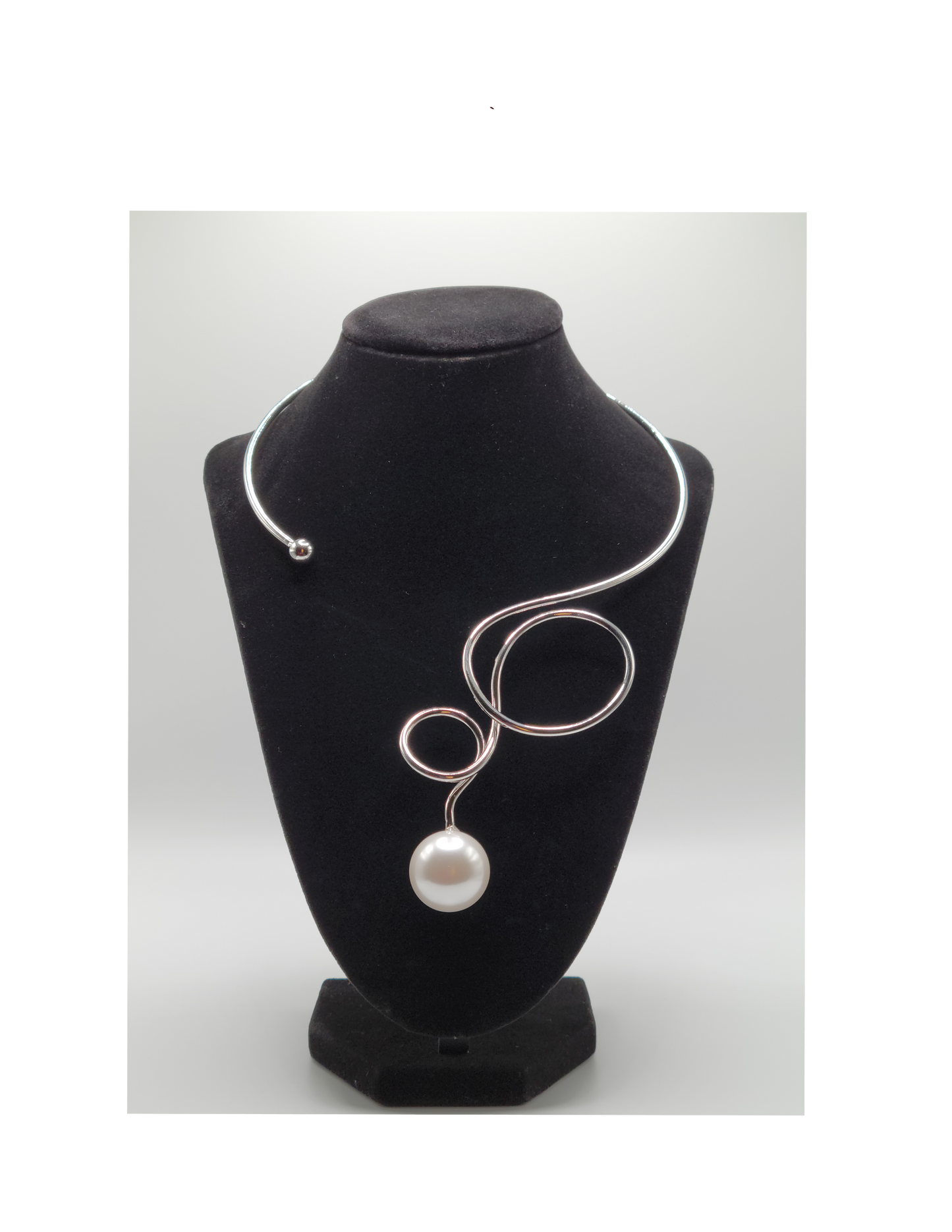 Open Pearl Necklace